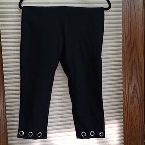 Focus 2000 black embellished size 10 capris
